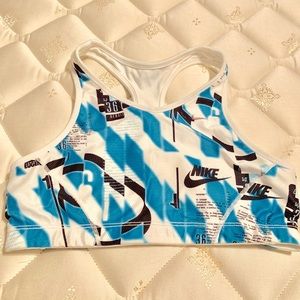 SOLD Nike athletic top. Size S. Reversible